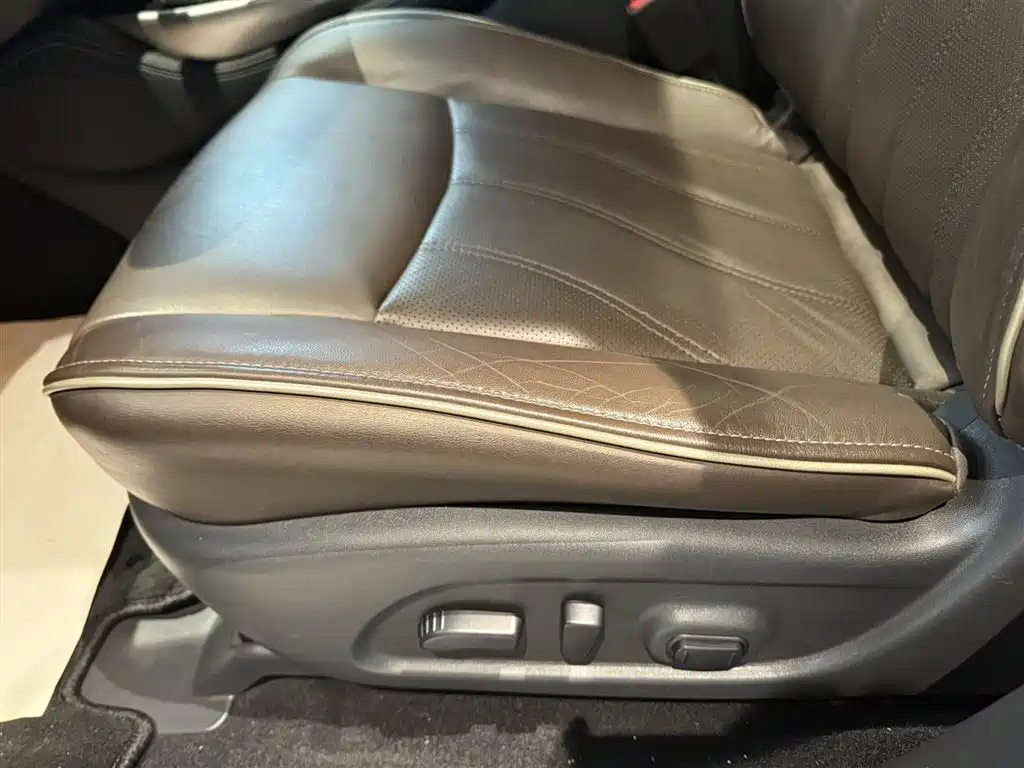 Infiniti QX60 (Import) — фото 11