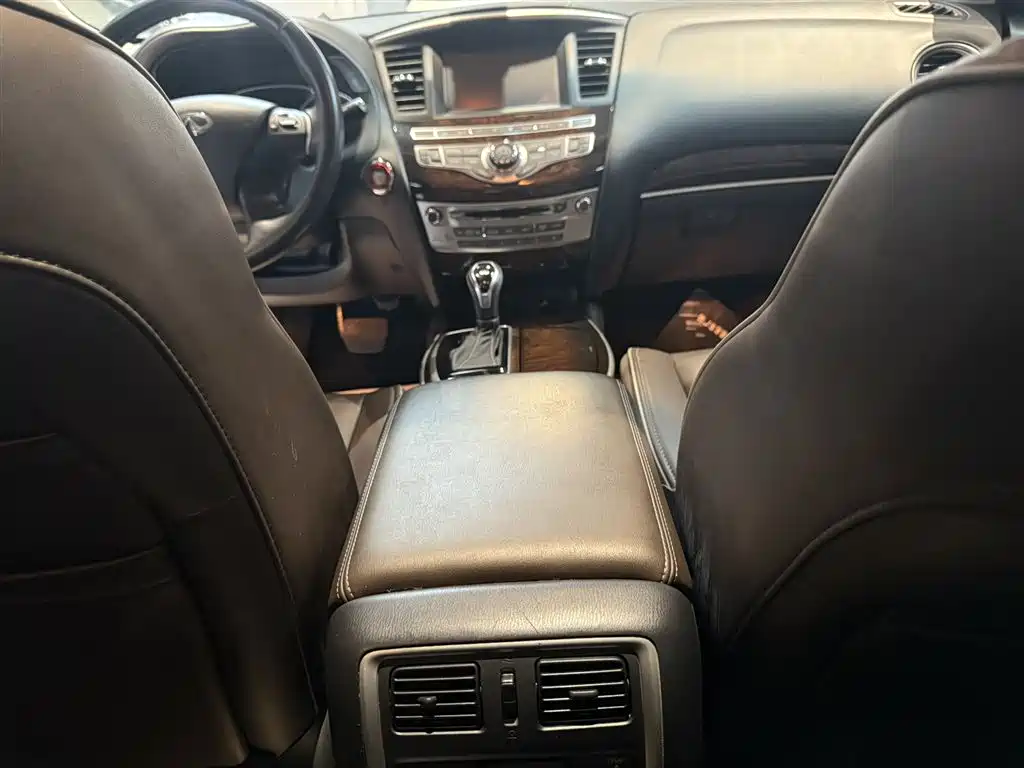 Infiniti QX60 (Import) — фото 15