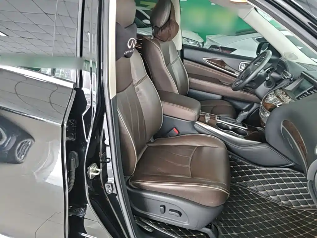 Infiniti QX60 (Import) — фото 25