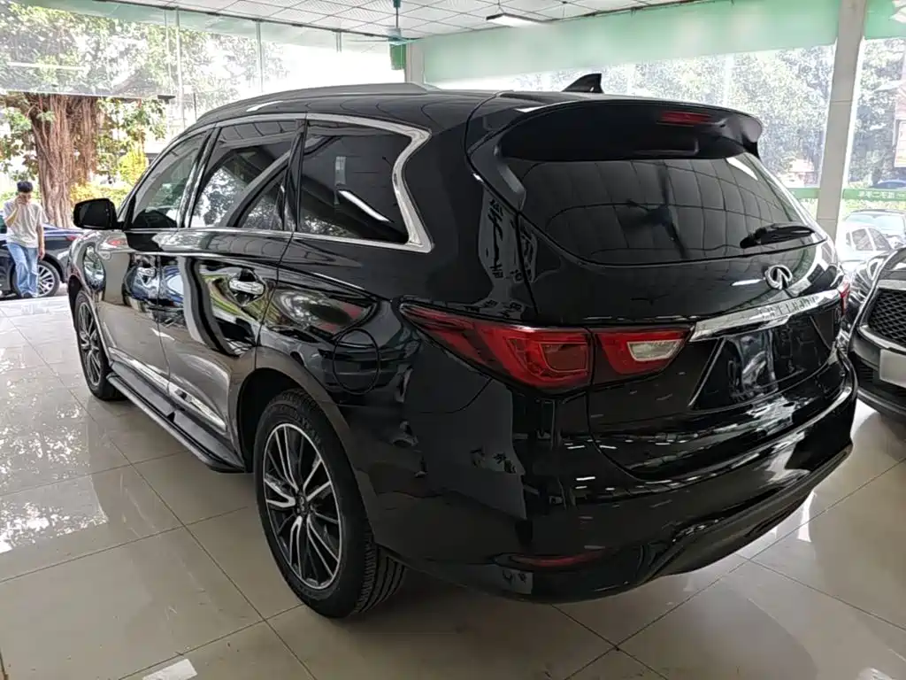 Infiniti QX60 (Import) — фото 5
