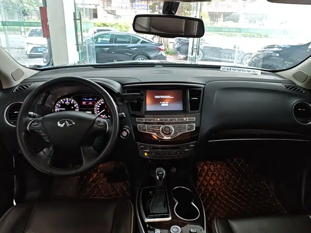 Infiniti QX60 (Import) — фото 10