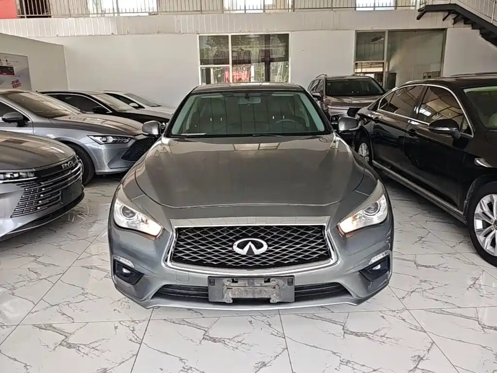 Infiniti Q50L — фото 3