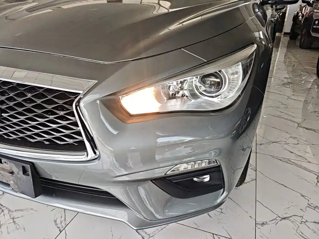 Infiniti Q50L — фото 24