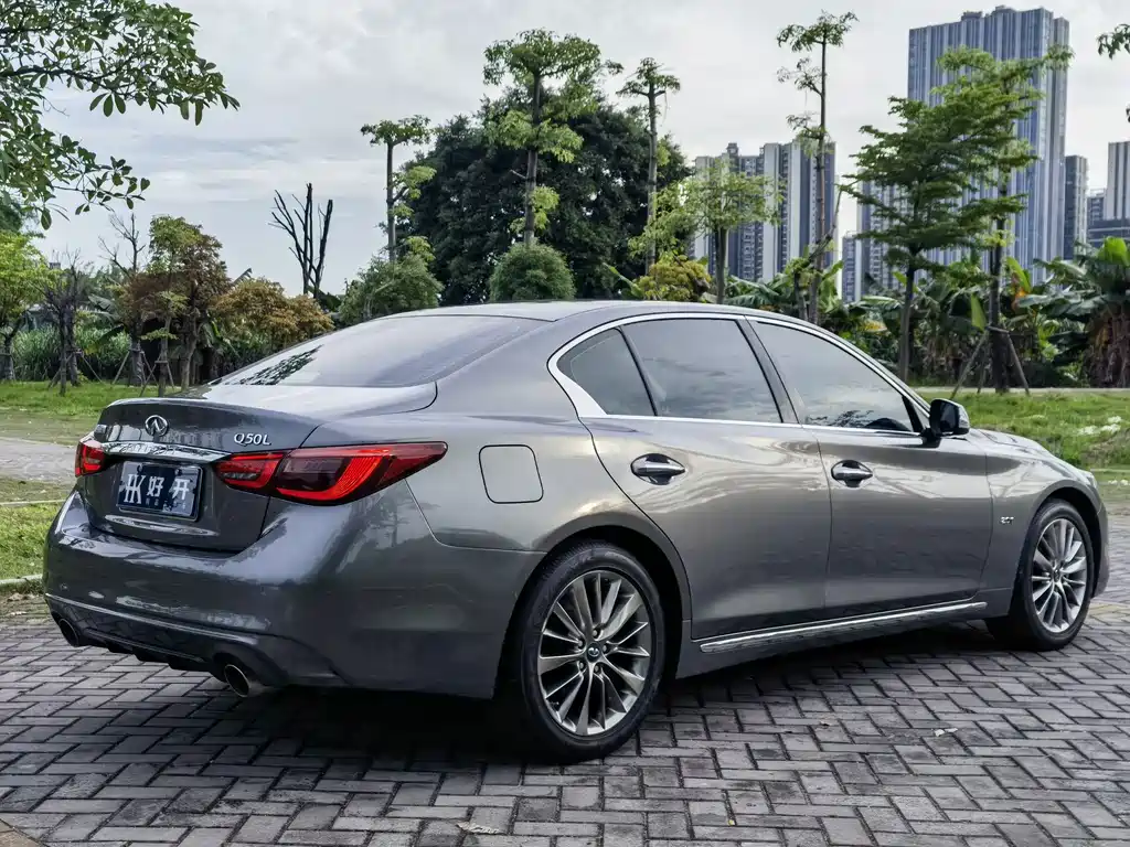 Infiniti Q50L — фото 7