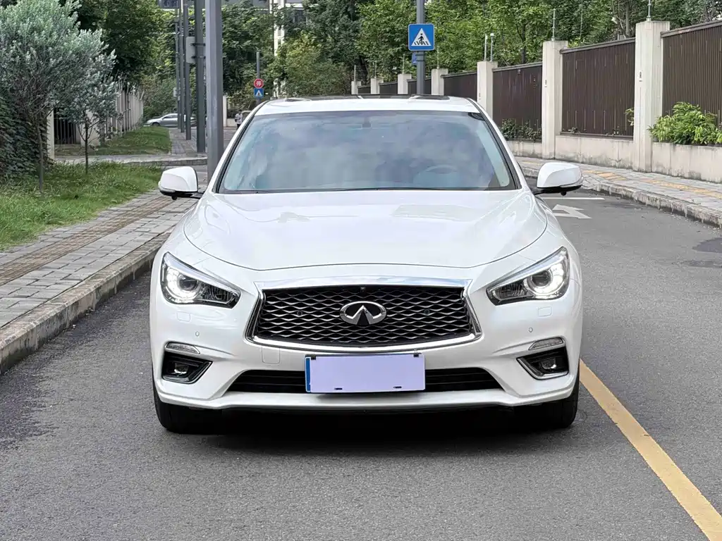 Infiniti Q50L — фото 2