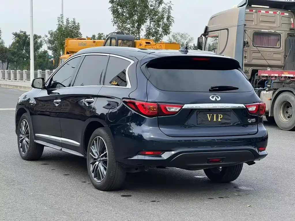 Infiniti QX60 (Import) — фото 6
