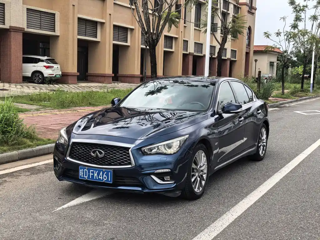 Infiniti Q50L — фото 3