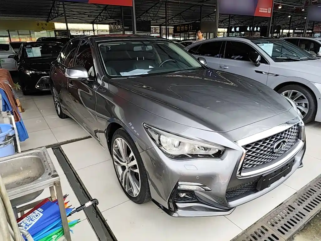 Infiniti Q50L — фото 4