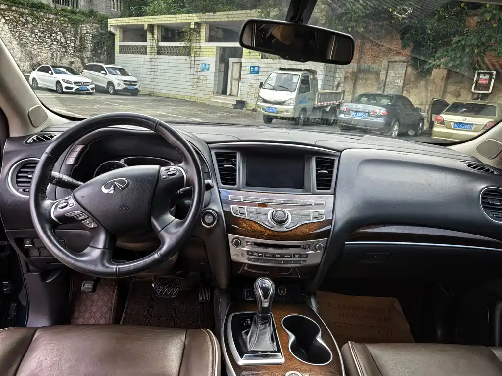 Infiniti QX60 (Import) — фото 9