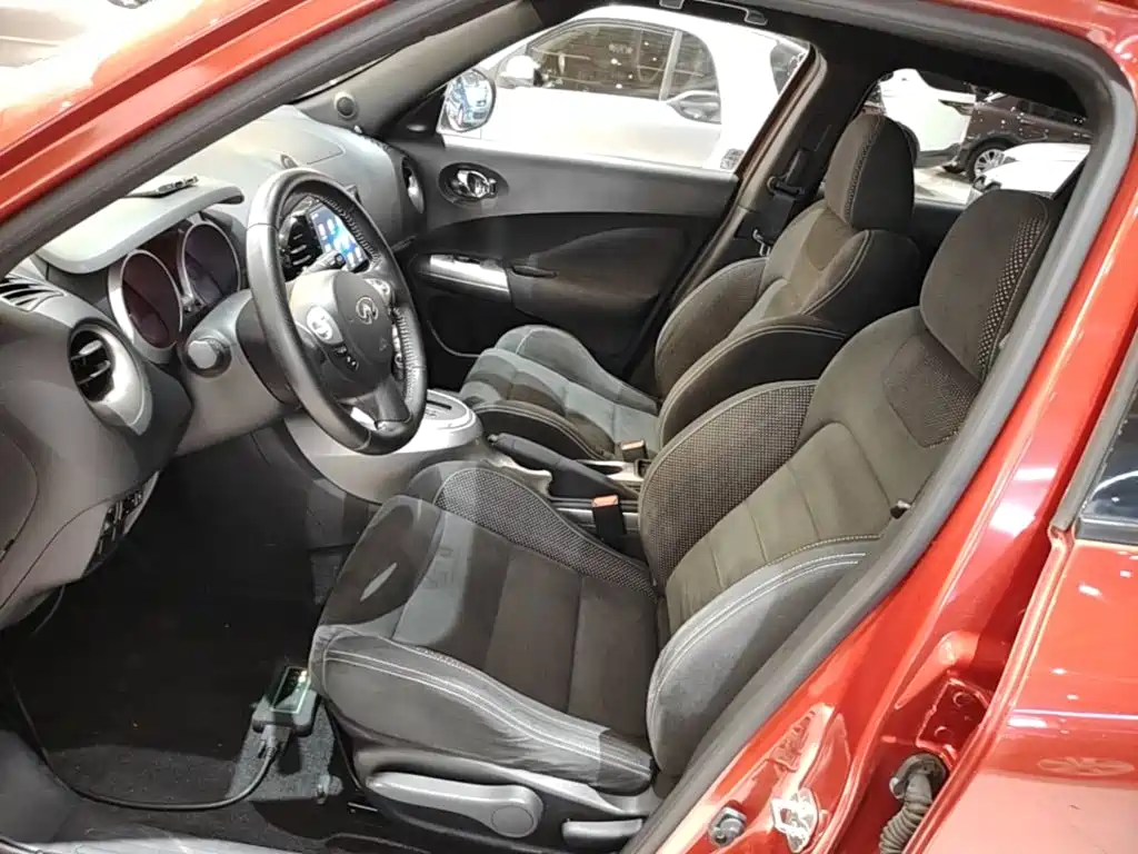 Infiniti ESQ — фото 15