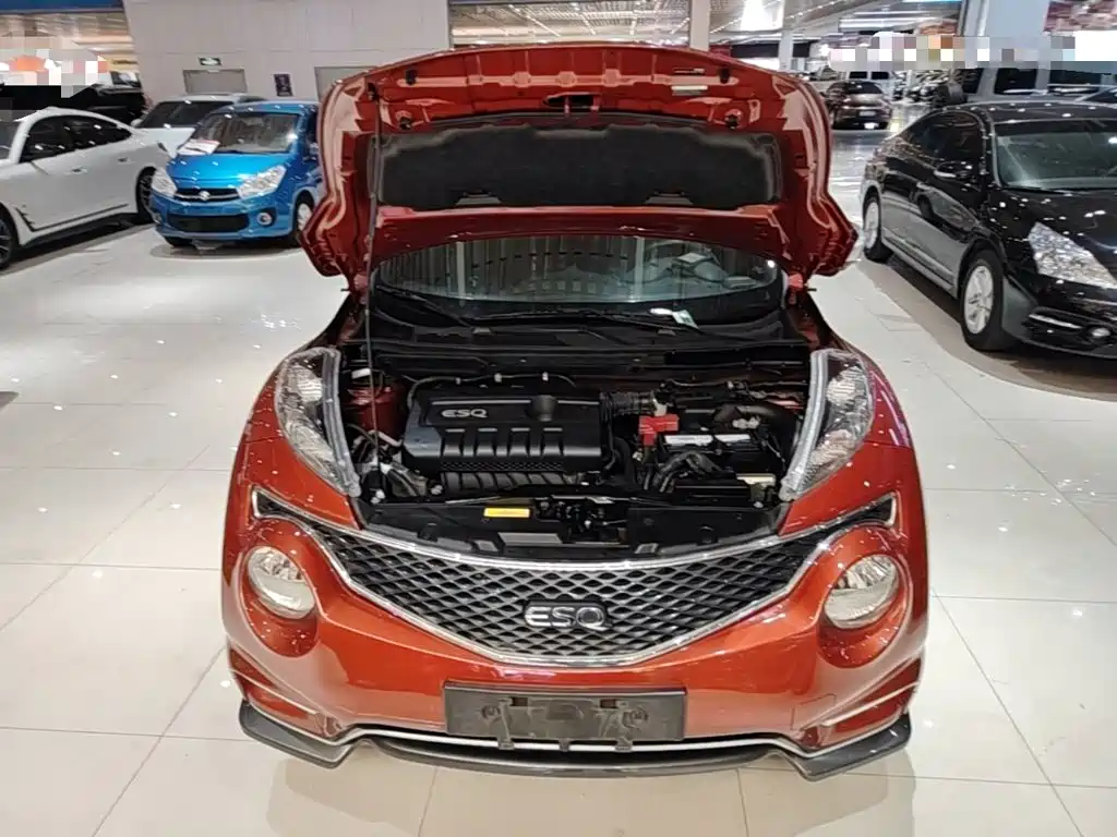 Infiniti ESQ — фото 20