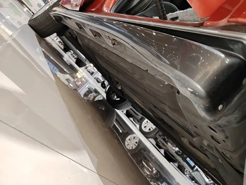 Infiniti ESQ — фото 21