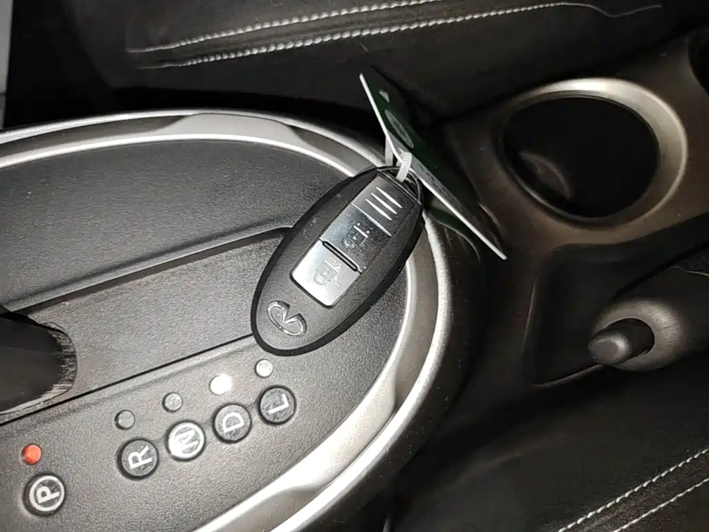 Infiniti ESQ — фото 9
