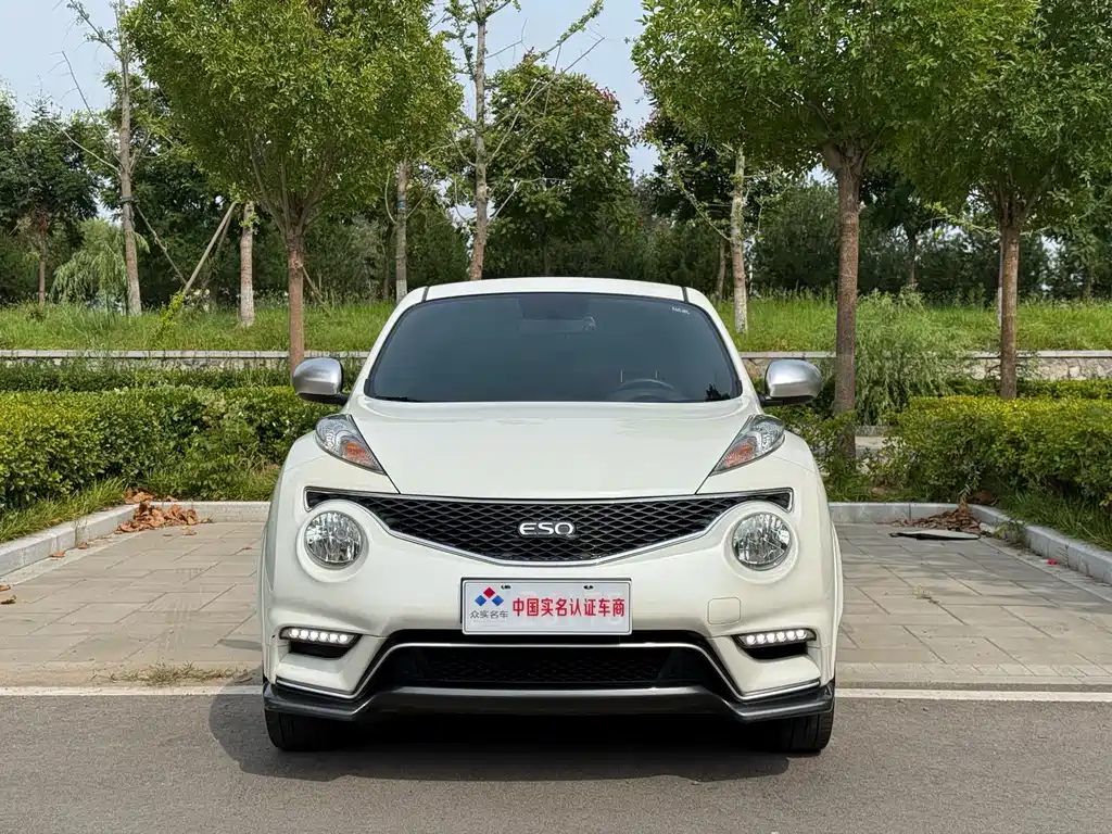 Infiniti ESQ — фото 2