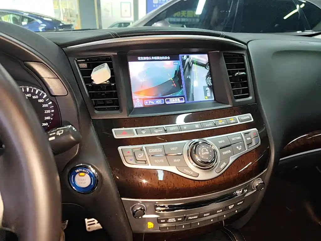 Infiniti QX60 (Import) — фото 13