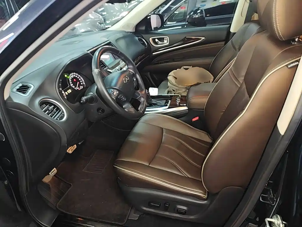 Infiniti QX60 (Import) — фото 15