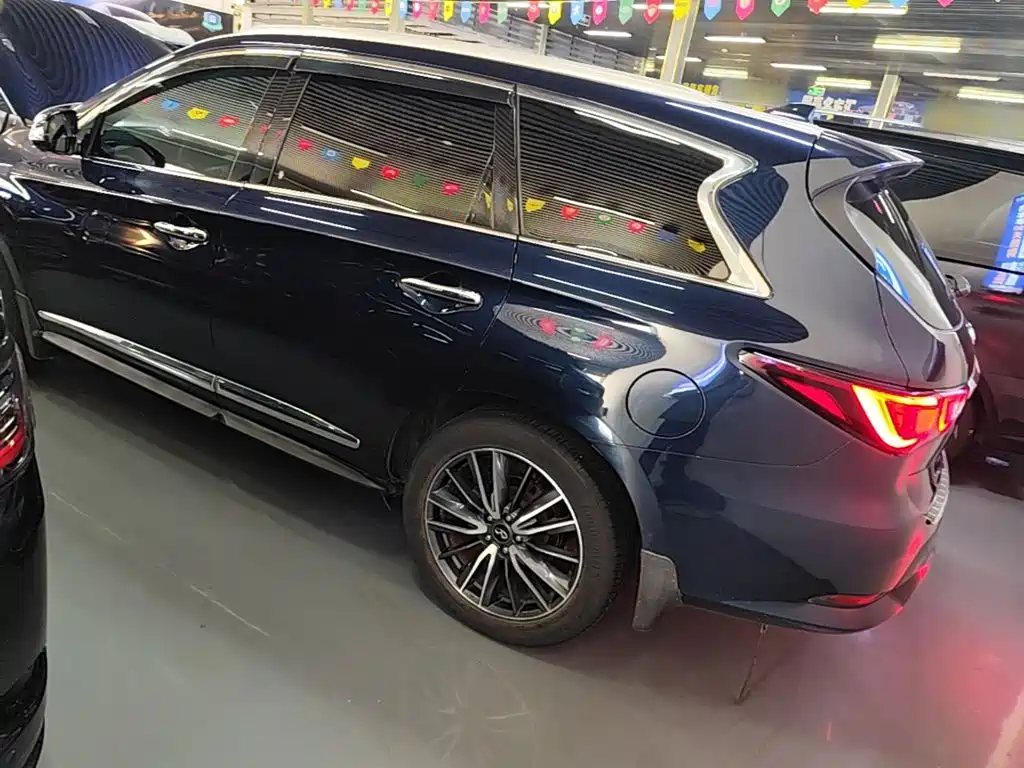 Infiniti QX60 (Import) — фото 5