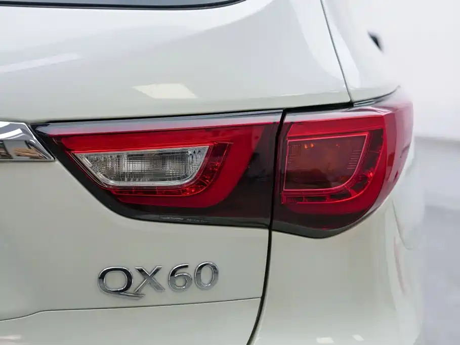 Infiniti QX60 (Import) — фото 15