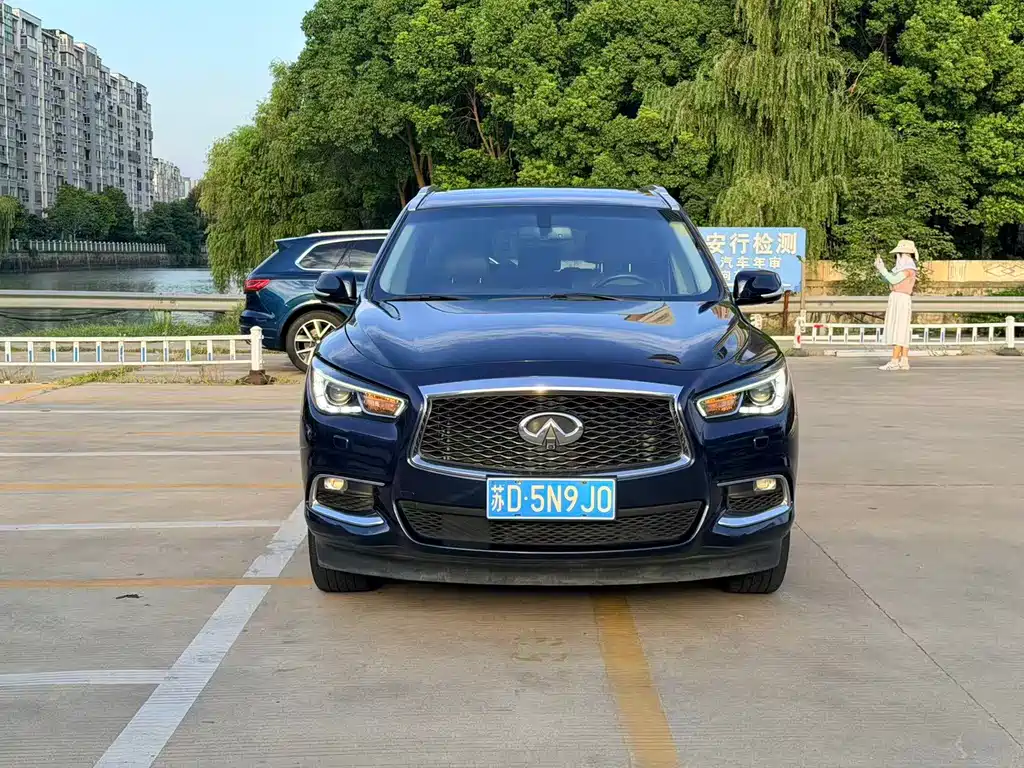Infiniti QX60 (Import) — фото 2