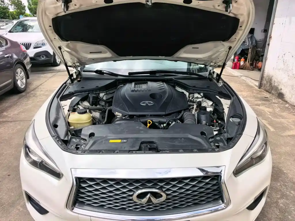 Infiniti Q50L — фото 20