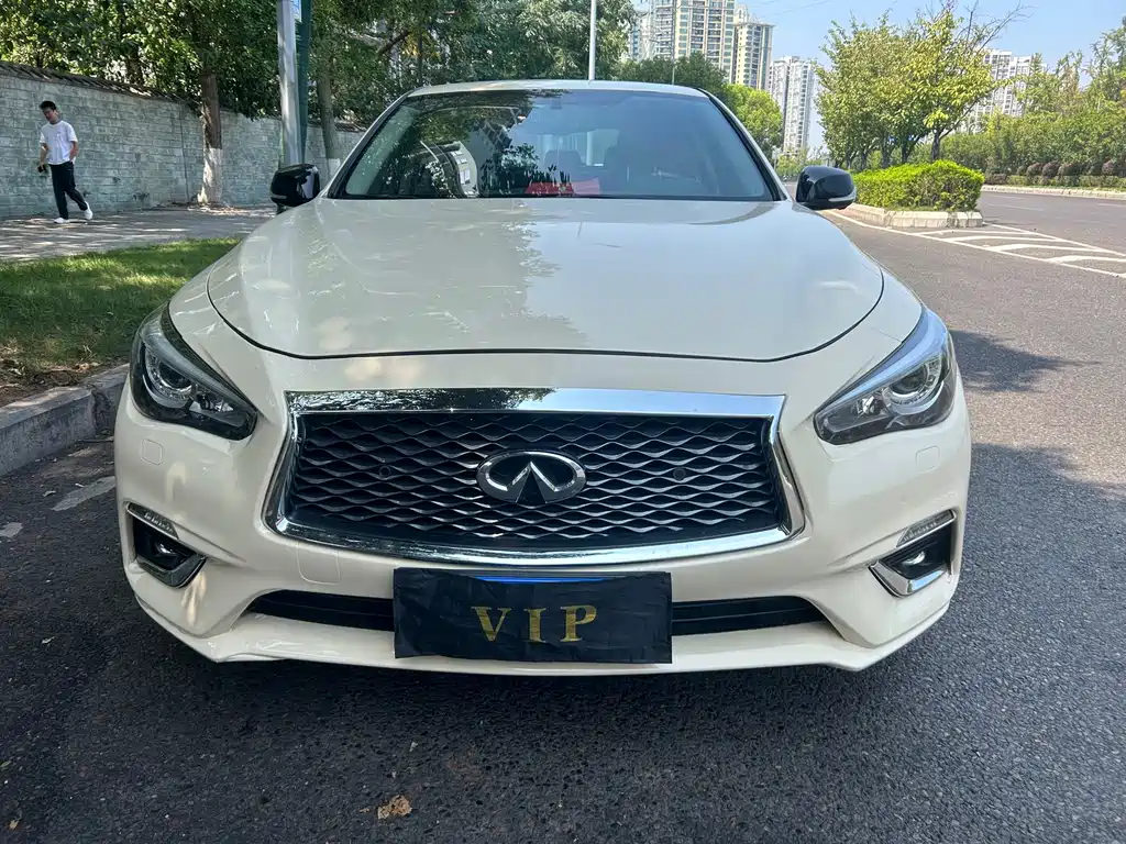 Infiniti Q50L — фото 3