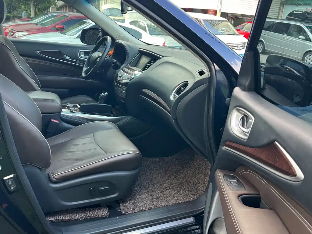 Infiniti QX60 (Import) — фото 13