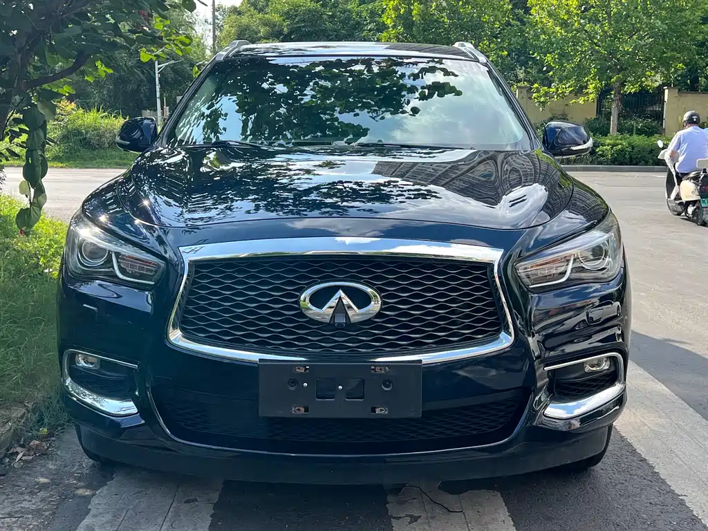 Infiniti QX60 (Import) — фото 5
