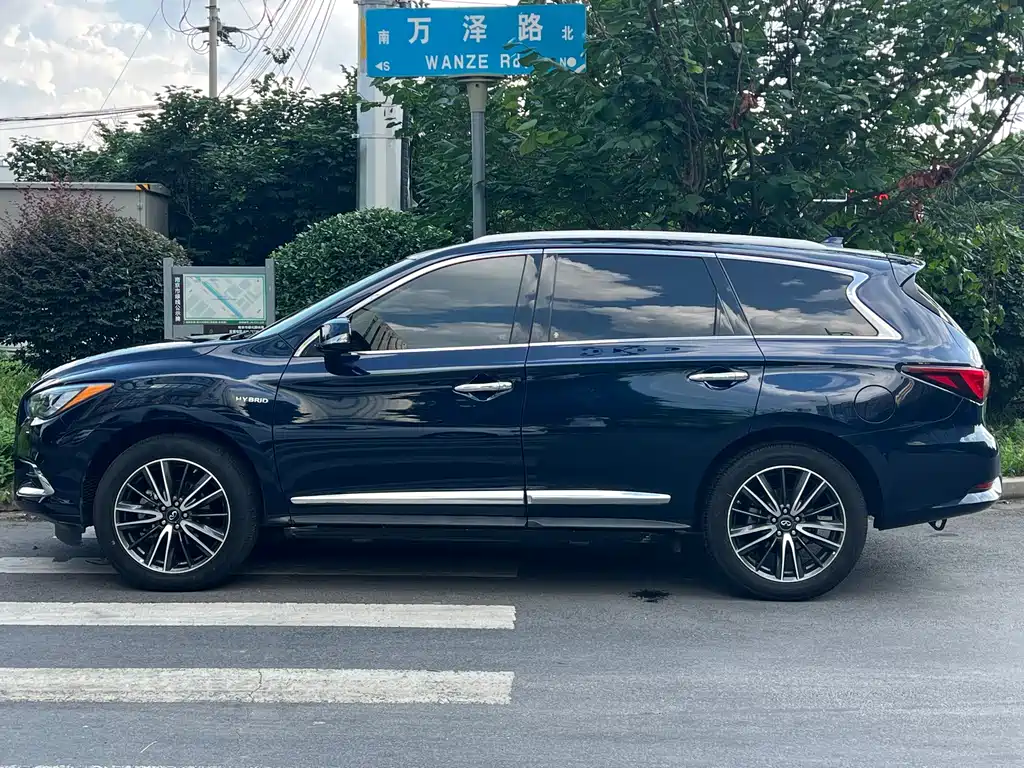 Infiniti QX60 (Import) — фото 7