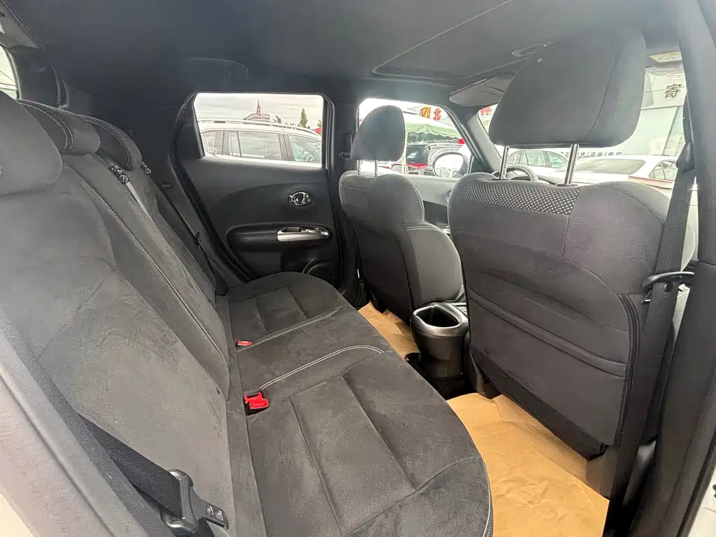 Infiniti ESQ — фото 14