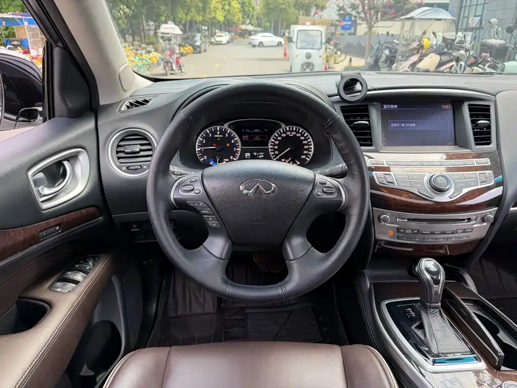 Infiniti QX60 (Import) — фото 14