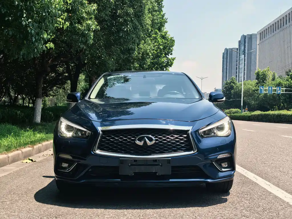 Infiniti Q50L — фото 2