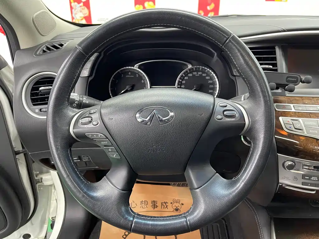Infiniti QX60 (Import) — фото 13