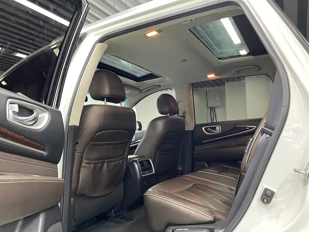 Infiniti QX60 (Import) — фото 21