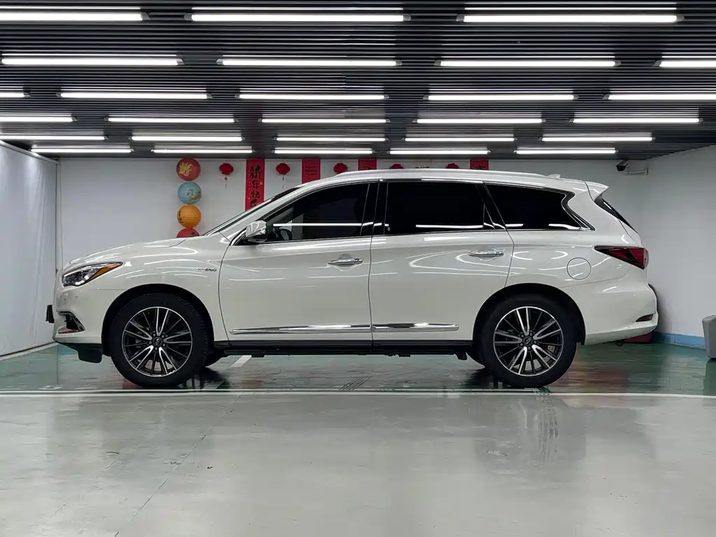 Infiniti QX60 (Import) — фото 4
