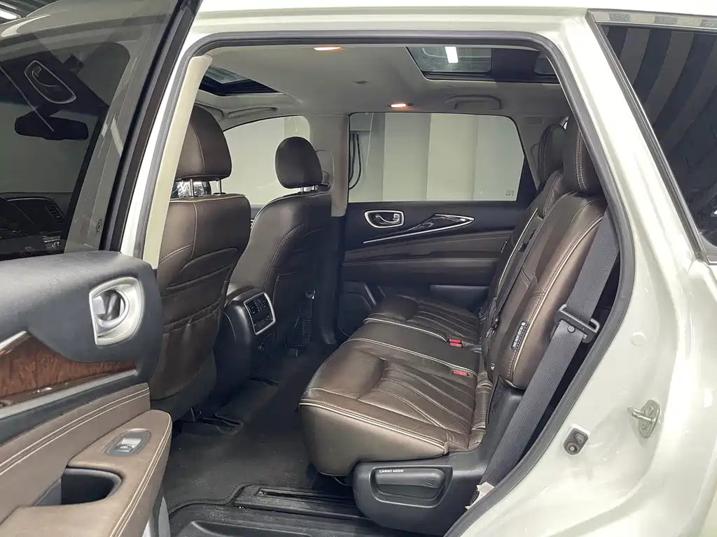 Infiniti QX60 (Import) — фото 9