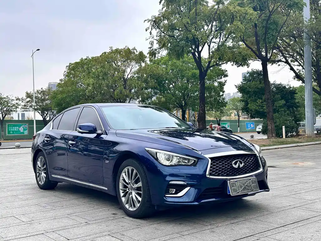 Infiniti Q50L — фото 3