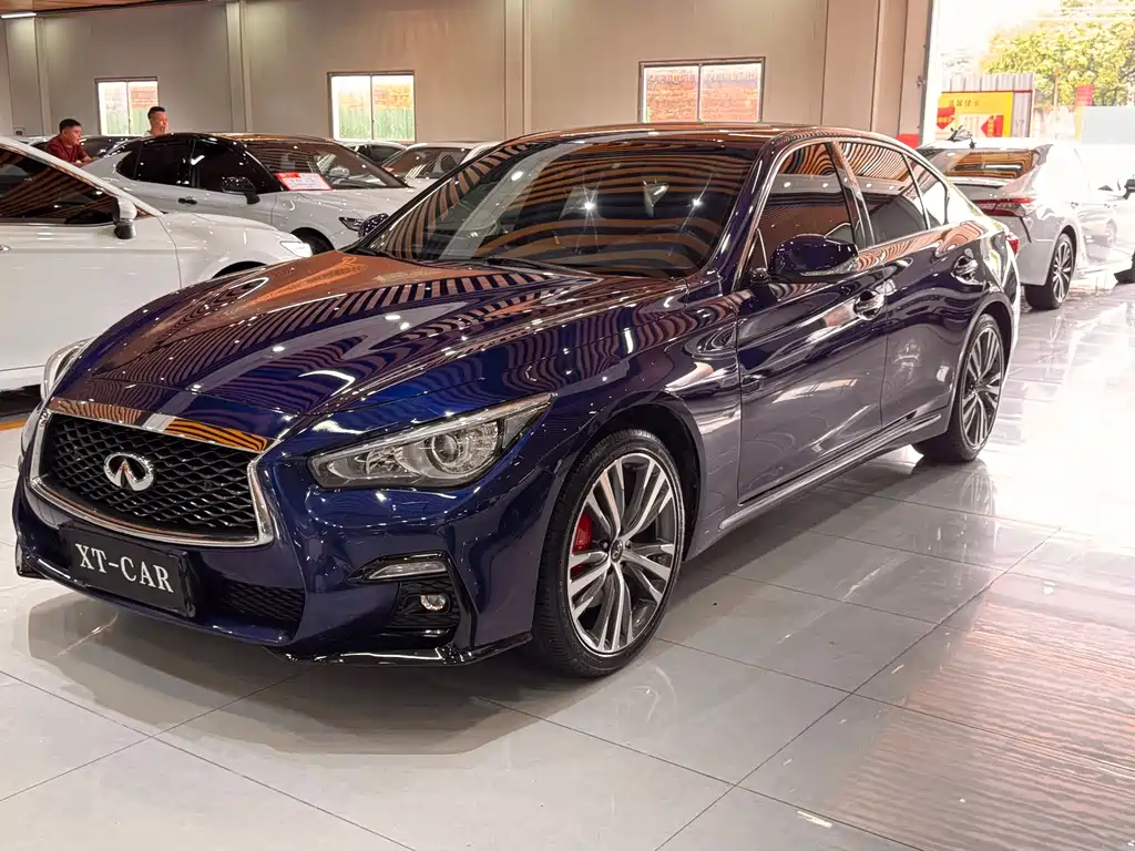 Infiniti Q50L — фото 34