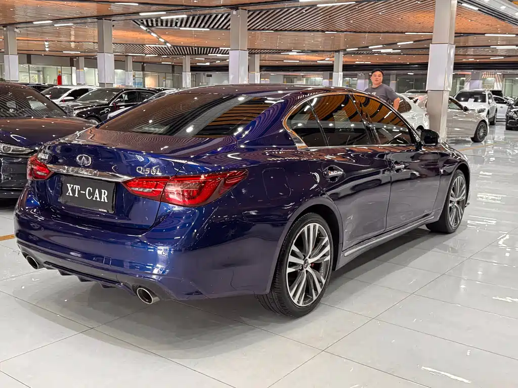 Infiniti Q50L — фото 10