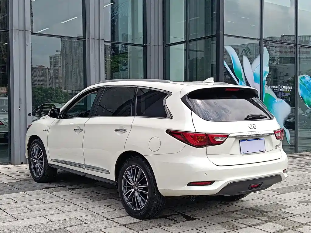 Infiniti QX60 (Import) — фото 11