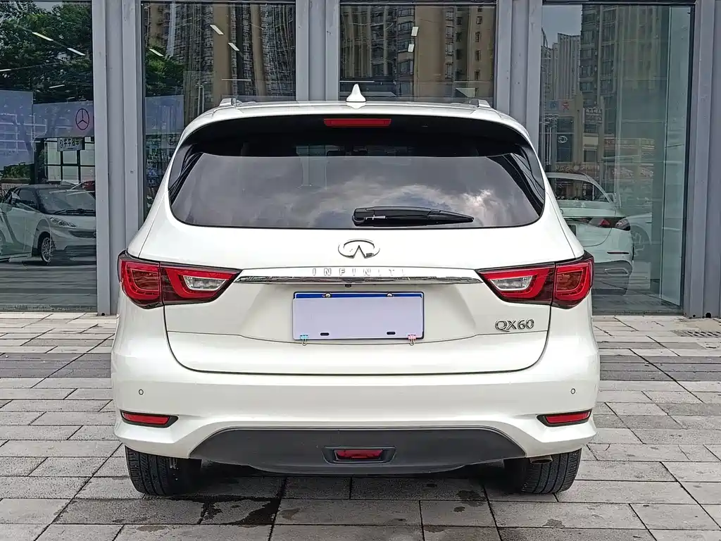 Infiniti QX60 (Import) — фото 9