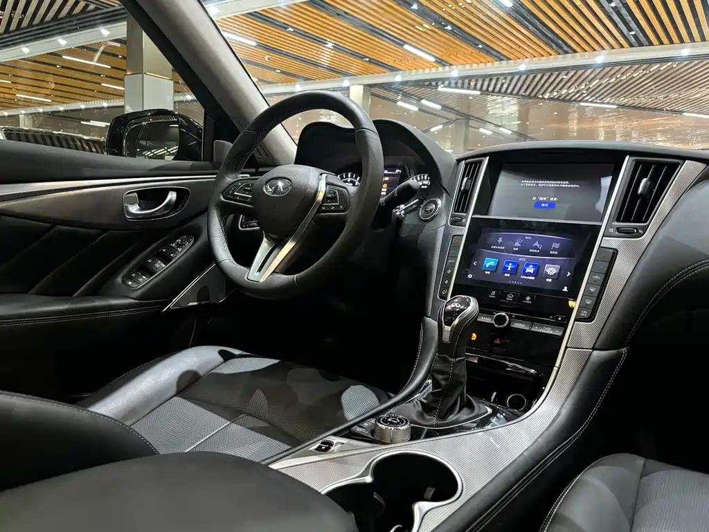 Infiniti Q50L — фото 14