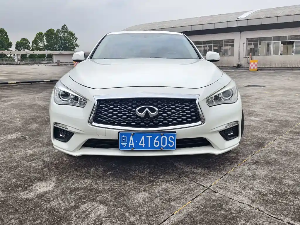 Infiniti Q50L — фото 2