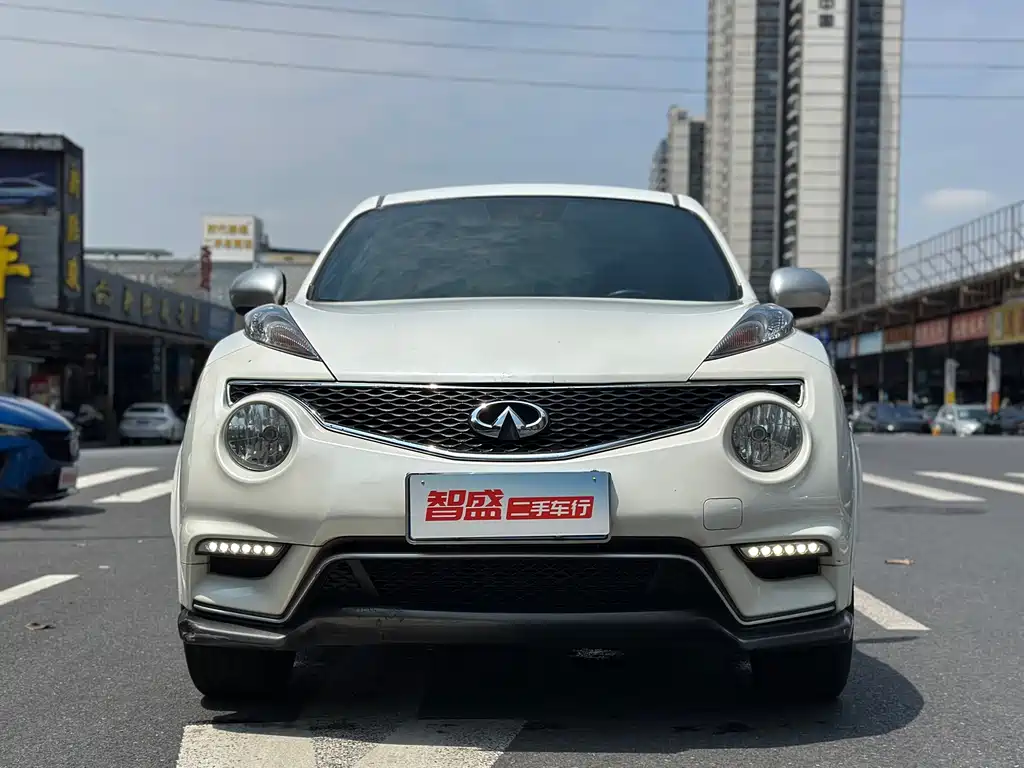Infiniti ESQ — фото 2
