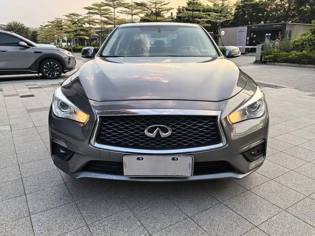 Infiniti Q50L — фото 2