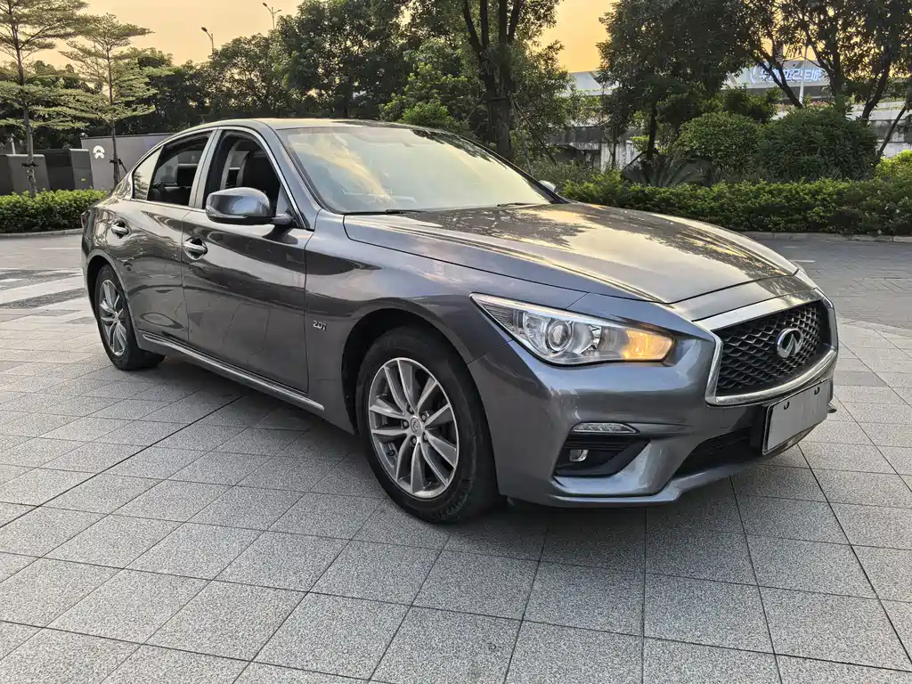 Infiniti Q50L — фото 3