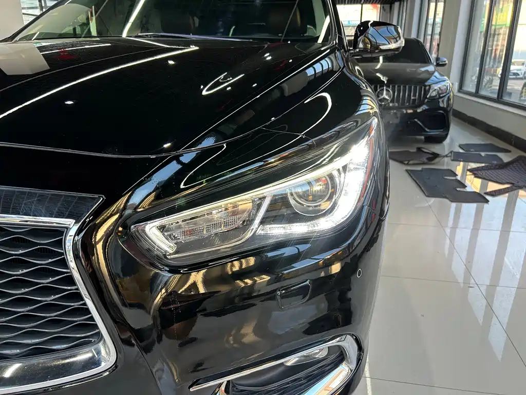 Infiniti QX60 (Import) — фото 20