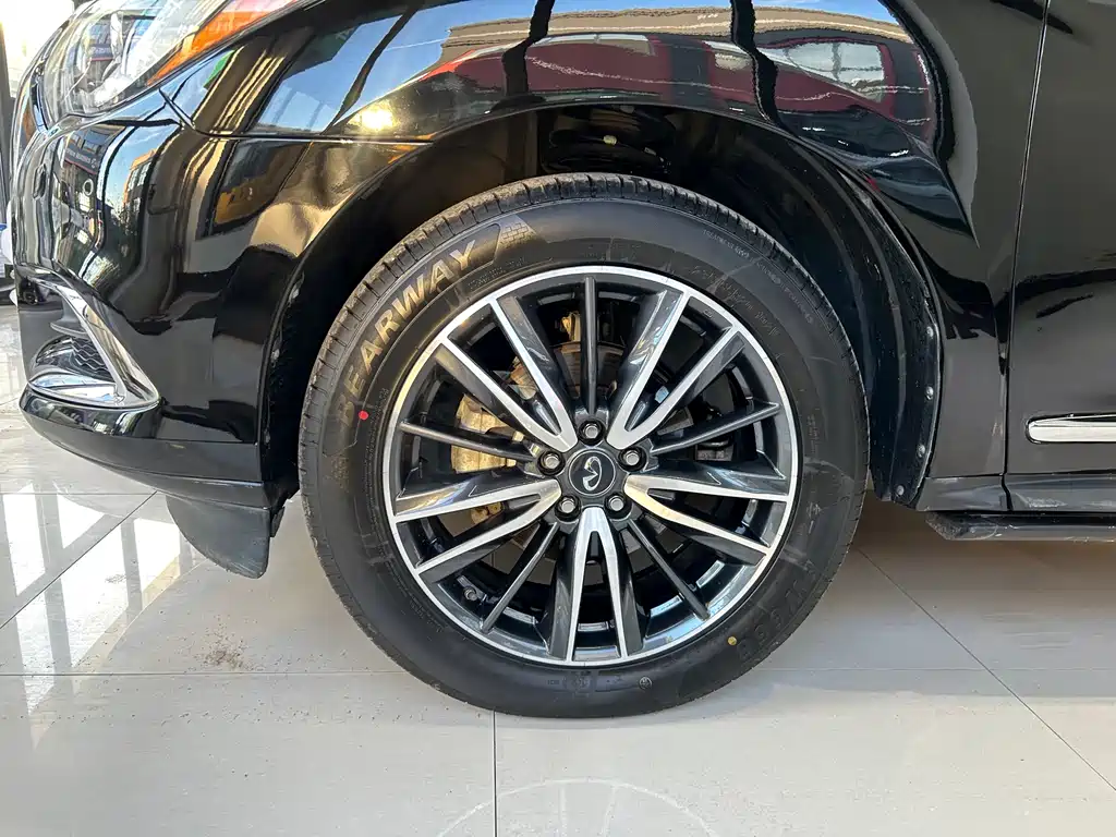 Infiniti QX60 (Import) — фото 21