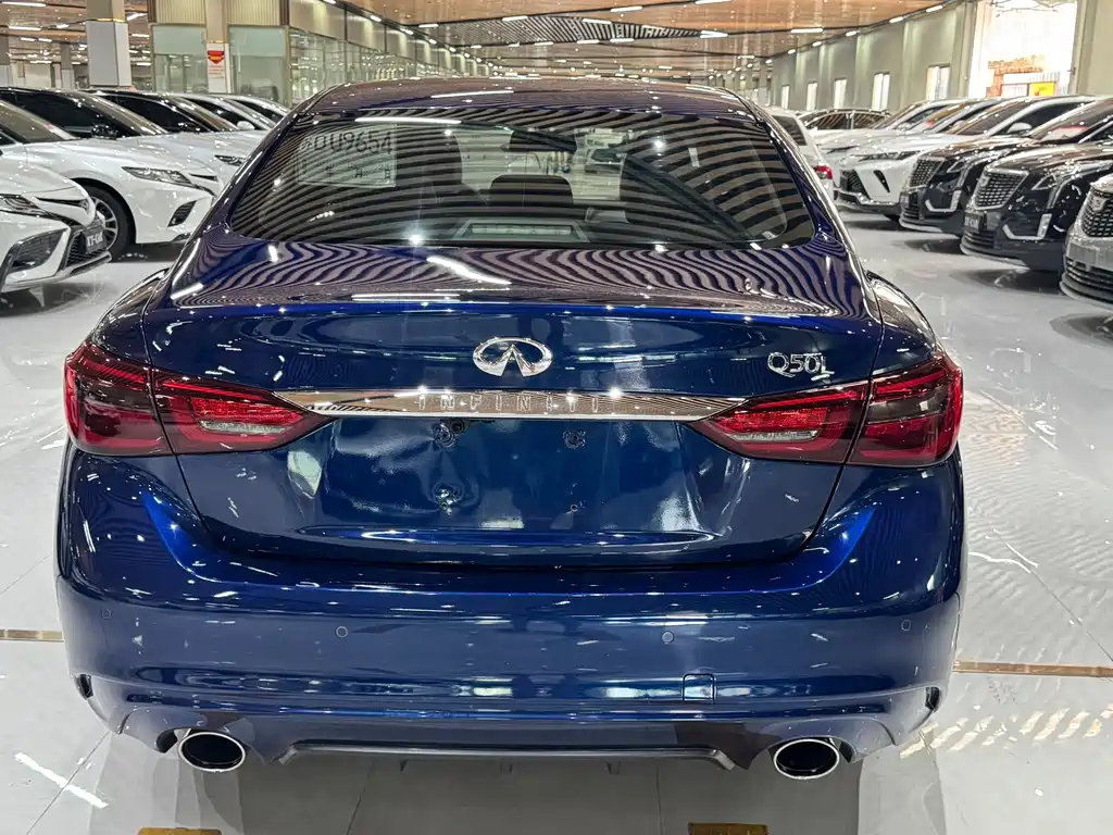 Infiniti Q50L — фото 4