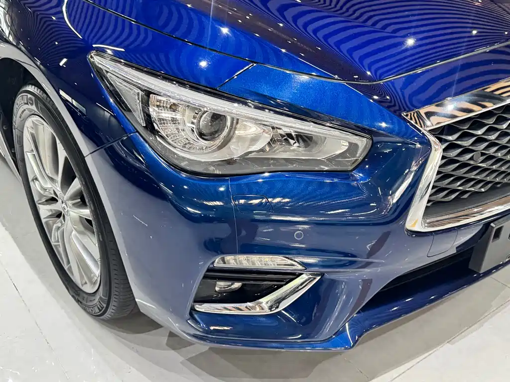 Infiniti Q50L — фото 10