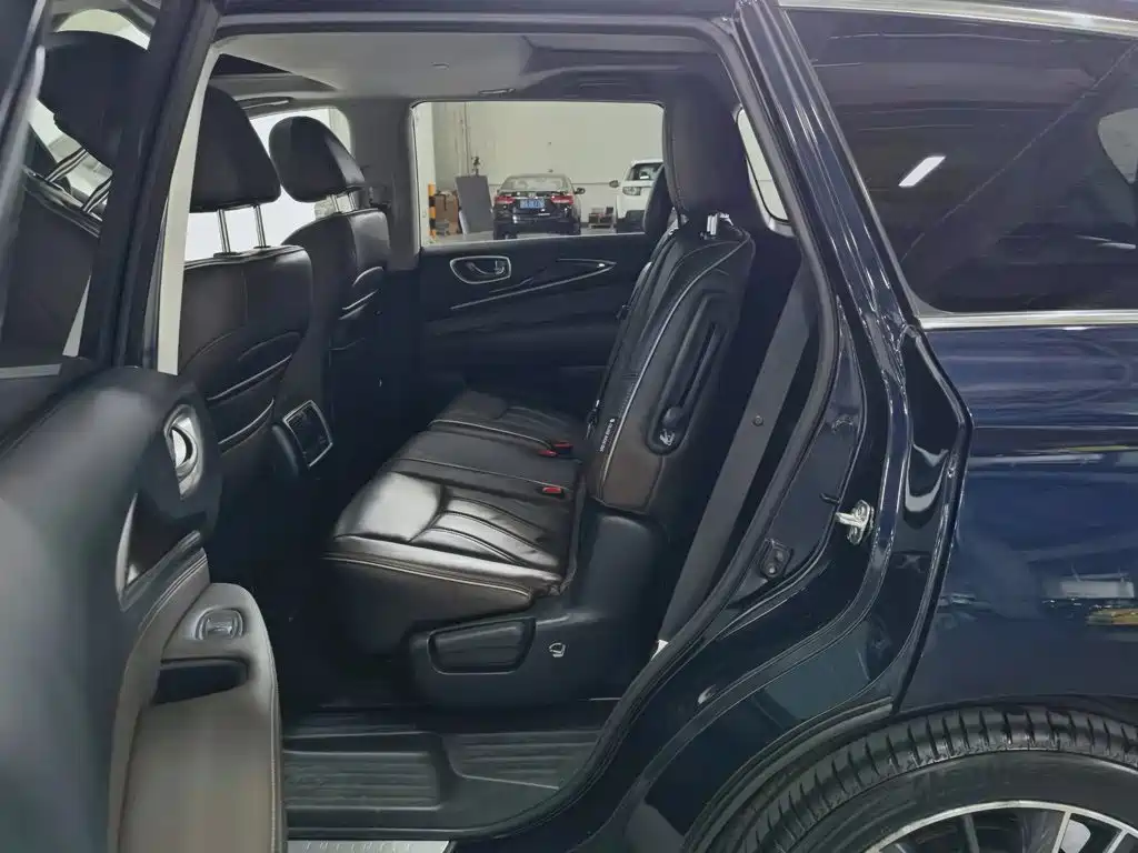 Infiniti QX60 (Import) — фото 15
